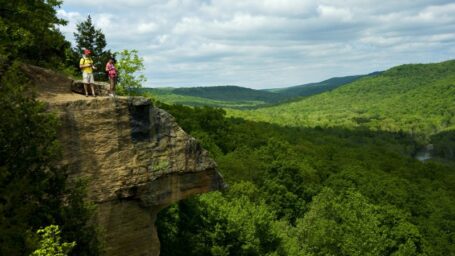 Devil's Den State Park